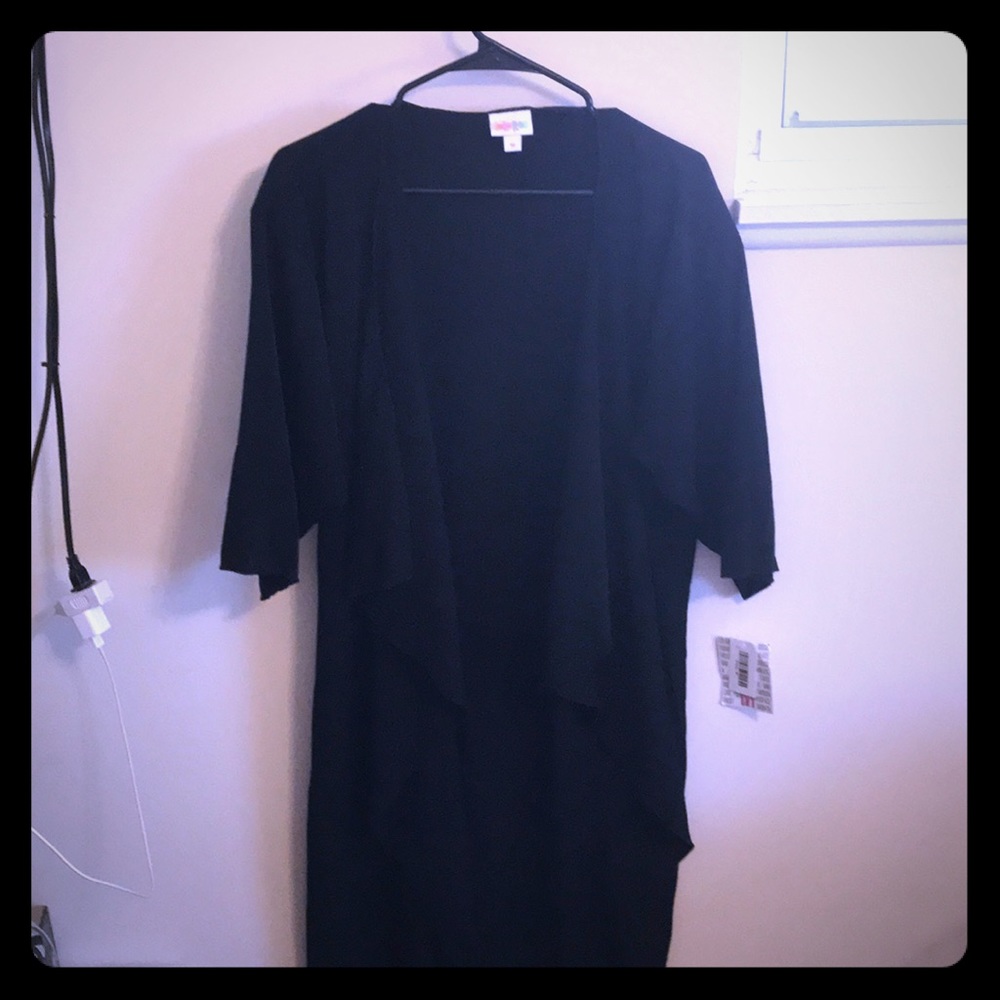 Black medium Shirley